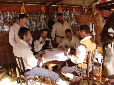 Ambiente del siglo XVII en la partida de cartas de la pe�a del Potorro. FOTO: Miguel Perdiguer