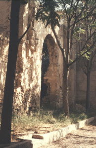 7-Puerta-exterior-iglesia.jpg